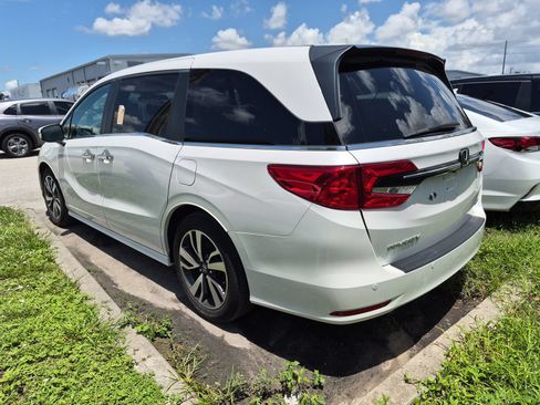 Certified 2023 Honda Odyssey Touring image 6
