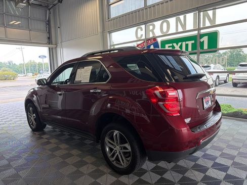 Used 2016 Chevrolet Equinox LTZ w/ Enhanced Convenience Package FWD image 4