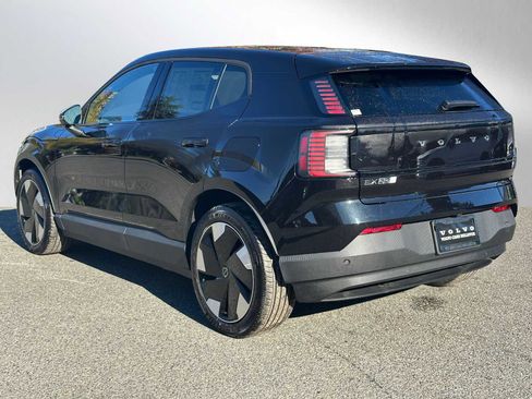 New 2025 Volvo EX30 Plus w/ Protection Package Premier image 5