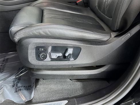 Used 2023 BMW X7 M60i w/ Executive Package AWD/4WD image 22