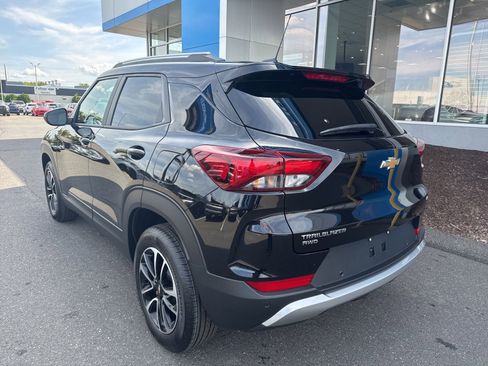 New 2025 Chevrolet TrailBlazer LT w/ Convenience Package image 8