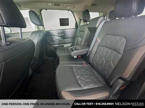 New 2026 Nissan Pathfinder Platinum AWD/4WD image 25