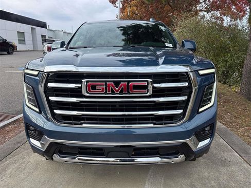New 2026 GMC Yukon Elevation image 2