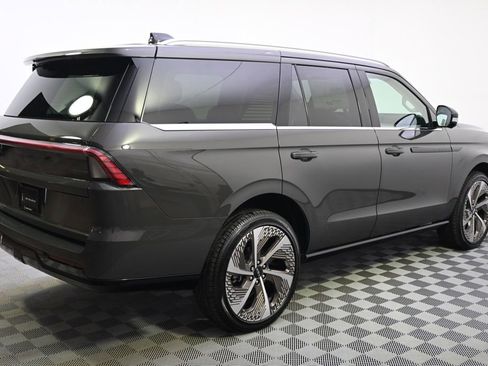 New 2026 Lincoln Navigator Black Label AWD/4WD image 7