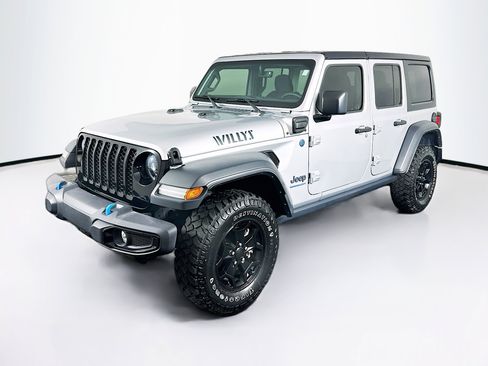 Used 2023 Jeep Wrangler Unlimited w/ 8.4" Radio Group image 3