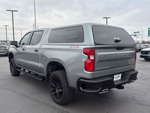 Used 2025 Chevrolet Silverado 1500 LT Trail Boss w/ Convenience Package II image 9