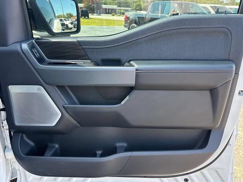 Used 2024 Ford F150 Lariat w/ Equipment Group 502A High AWD/4WD image 14
