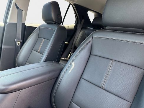 Used 2024 Chevrolet Equinox Premier FWD image 21