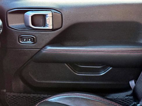 Used 2022 Jeep Gladiator Rubicon w/ LED Lighting Group image 14