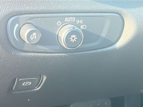 Used 2020 Chevrolet Blazer RS image 19