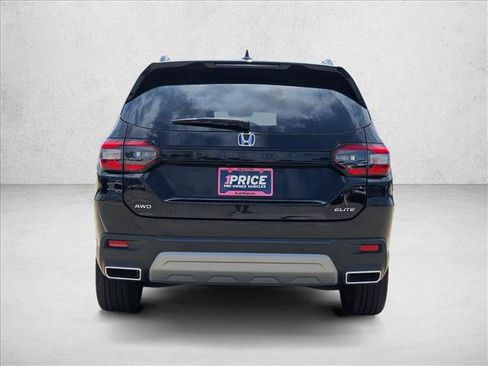 Used 2023 Honda Pilot Elite image 8