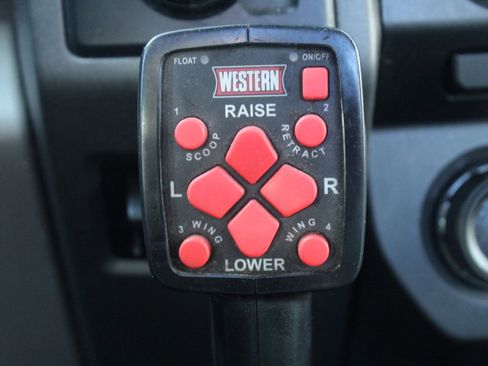 Used 2017 Ford F250 XL w/ Power Equipment Group image 23