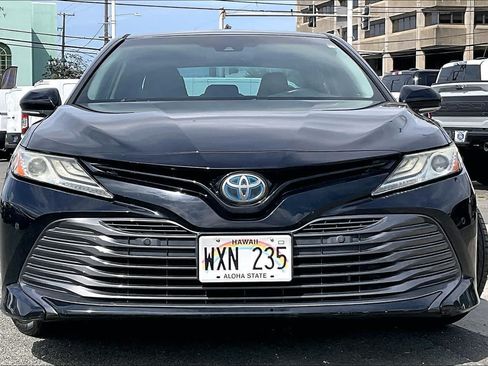 Used 2018 Toyota Camry Hybrid FWD image 6