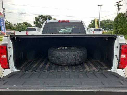 Used 2017 Chevrolet Silverado 1500 LT w/ Trailering Package AWD/4WD image 8