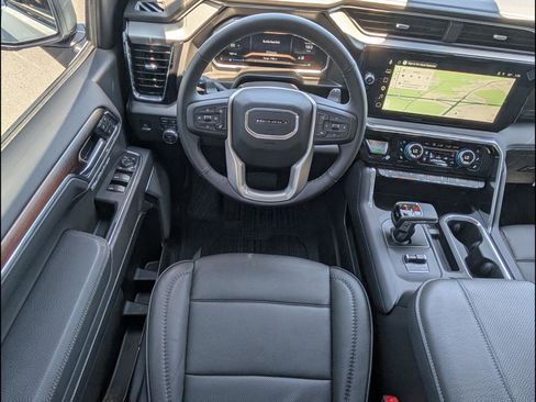 Used 2026 GMC Sierra 1500 Denali w/ Denali Reserve Package AWD/4WD image 8