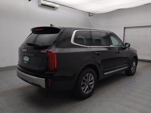Used 2023 Kia Telluride LX image 9