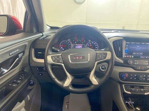 Used 2024 GMC Terrain SLT AWD/4WD image 38