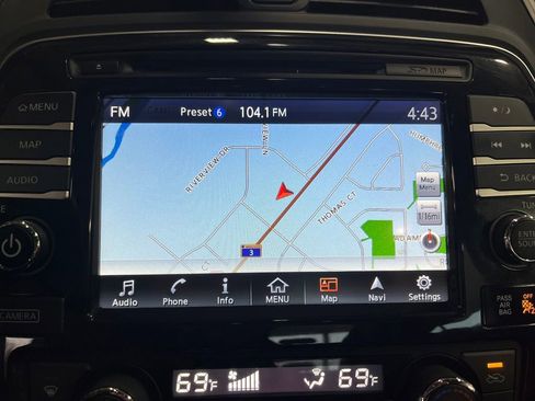 Used 2017 Nissan Maxima 3.5 SV image 19