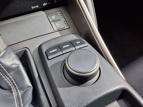 Used 2018 Lexus IS 300 w/ Premium Package RWD image 8