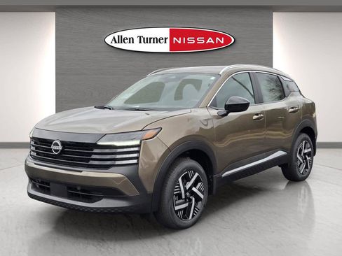 New 2026 Nissan Kicks SV w/ SV Premium Package image 3