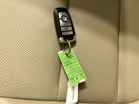 Used 2020 Ford Escape SEL image 12