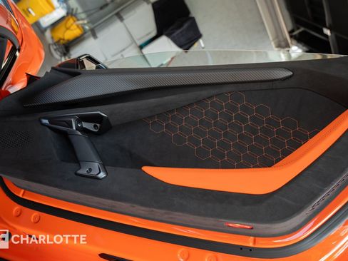 Used 2024 Lamborghini Revuelto AWD/4WD image 29