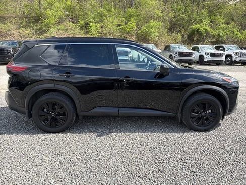 Certified 2023 Nissan Rogue SV w/ SV Premium B Package image 6
