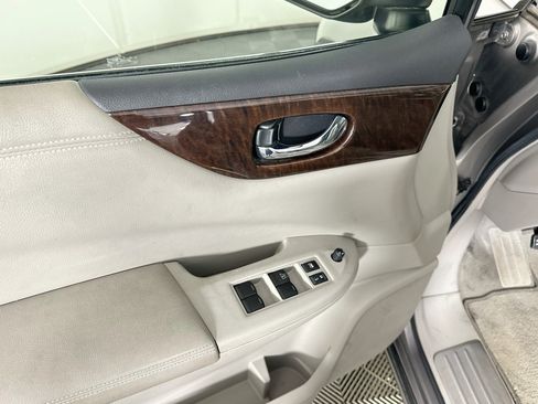 Used 2012 Nissan Quest S w/ Value Cargo Pkg FWD image 16