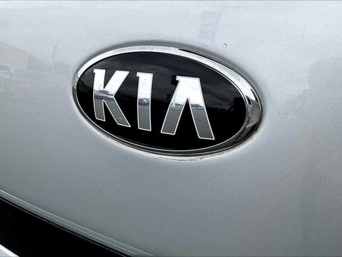 Used 2019 Kia Soul EV image 30