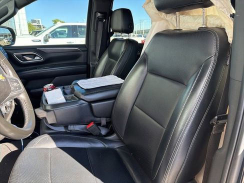 Used 2023 Chevrolet Suburban LS w/ Driver Alert Package image 5