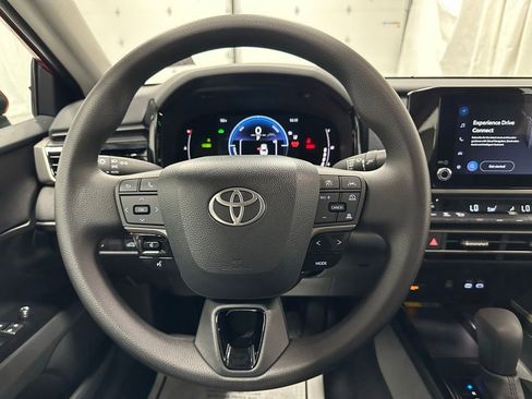 Used 2026 Toyota Camry LE FWD image 18
