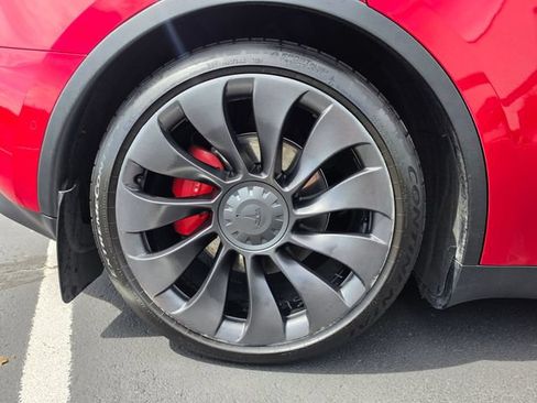 Used 2022 Tesla Model Y Performance AWD/4WD image 7