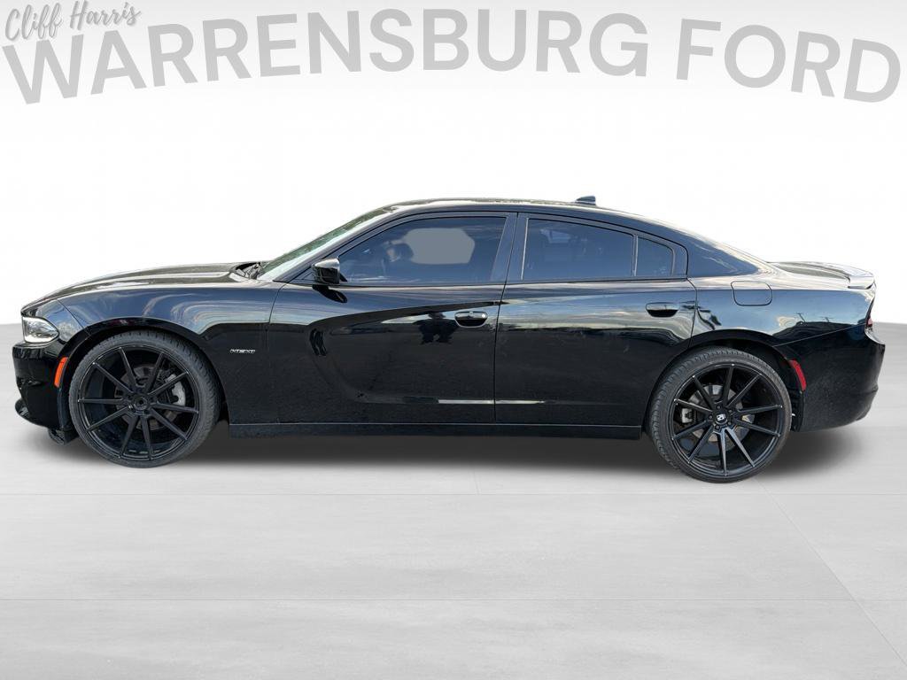 Used 2015 Dodge Charger R/T RWD image 4