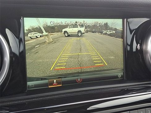 Used 2019 Mercedes-Benz SLC 300 w/ Premium Package image 16