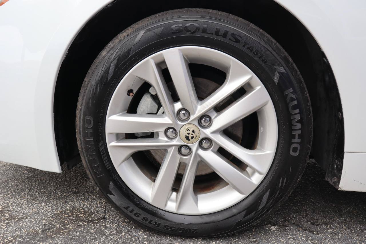 Used 2021 Toyota Corolla SE FWD image 27