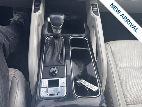 Used 2020 Kia Telluride S w/ S 8 Passenger Seating Package image 26