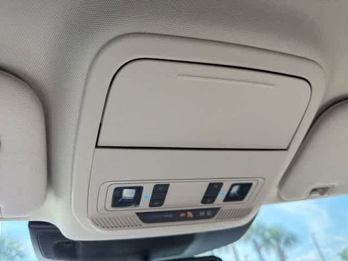 Used 2020 Ford Explorer Limited RWD image 29