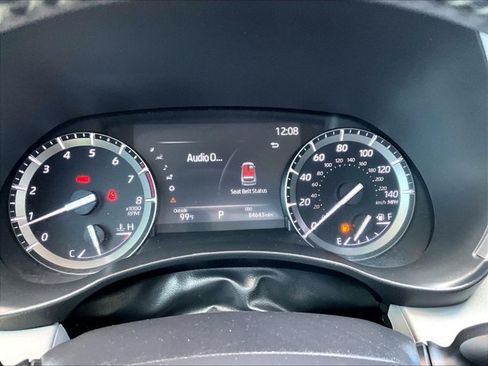 Used 2020 Toyota Highlander XLE FWD image 20
