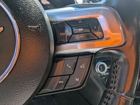 Used 2018 Ford Mustang Coupe RWD image 14