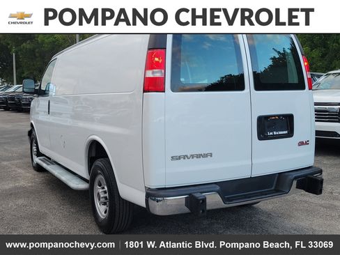 Used 2024 GMC Savana 2500 w/ Driver Convenience Package image 5