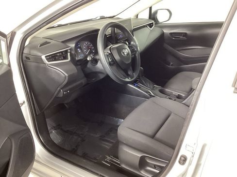 Used 2023 Toyota Corolla LE FWD image 28