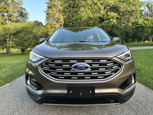 Used 2019 Ford Edge SEL w/ Equipment Group 201A AWD/4WD image 3