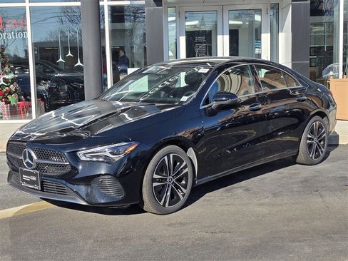 Certified 2025 Mercedes-Benz CLA 250 4MATIC image 4