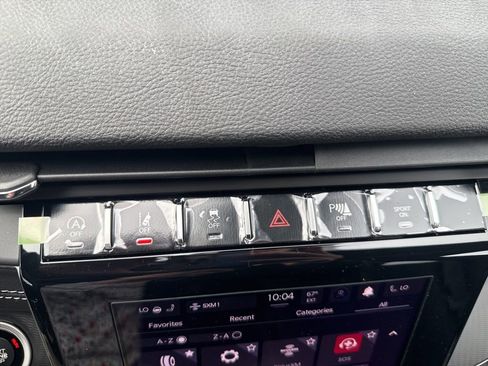 New 2025 Jeep Grand Cherokee Laredo X w/ Luxury Tech Group I AWD/4WD image 45