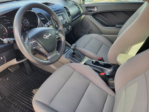 Used 2014 Kia Forte LX w/ Popular Package image 7