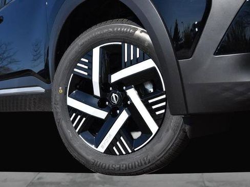 New 2026 Nissan Kicks SV w/ Cold Weather Package image 3