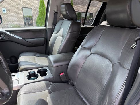 Used 2012 Nissan Pathfinder Silver AWD/4WD image 12