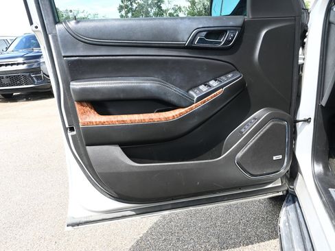 Used 2018 Chevrolet Tahoe Premier AWD/4WD image 8