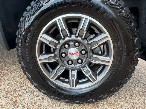 Used 2024 GMC Sierra 1500 AT4 w/ AT4 Premium Package image 36