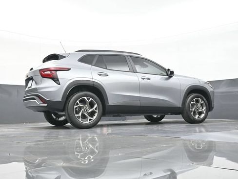 New 2026 Chevrolet Trax LT w/ Driver Confidence Package FWD image 41